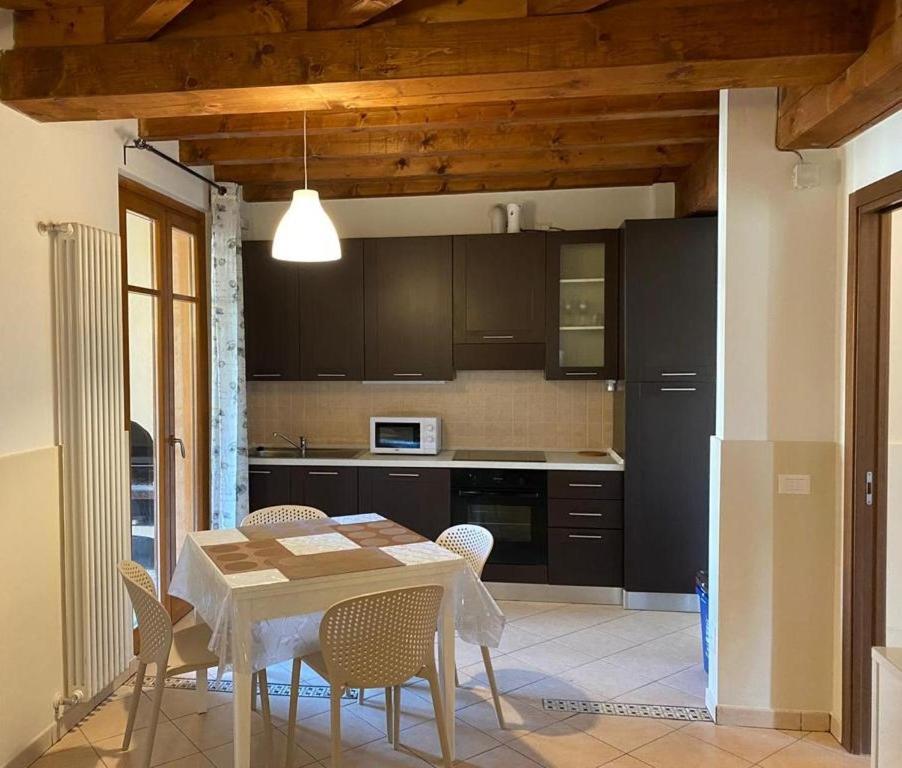 The Flowers - Apartments With Private Garden In Residence With Pool Manerba del Garda Dış mekan fotoğraf