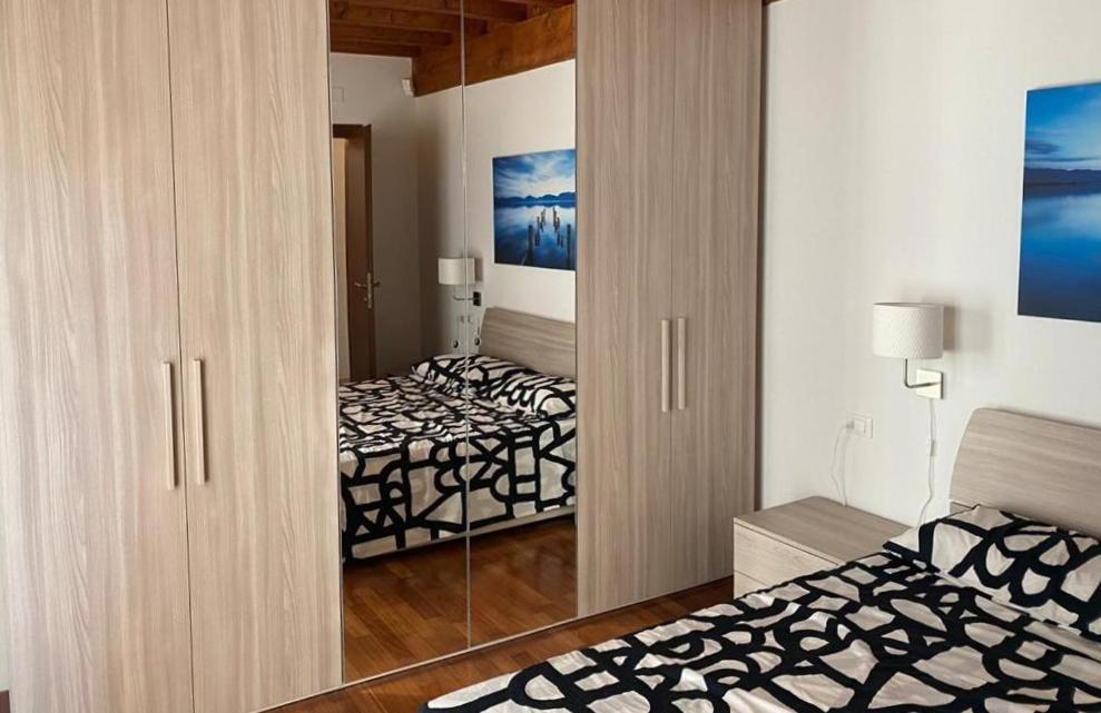 The Flowers - Apartments With Private Garden In Residence With Pool Manerba del Garda Dış mekan fotoğraf