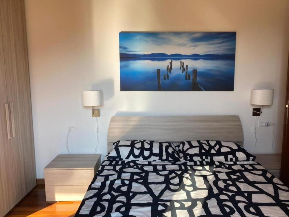 The Flowers - Apartments With Private Garden In Residence With Pool Manerba del Garda Dış mekan fotoğraf