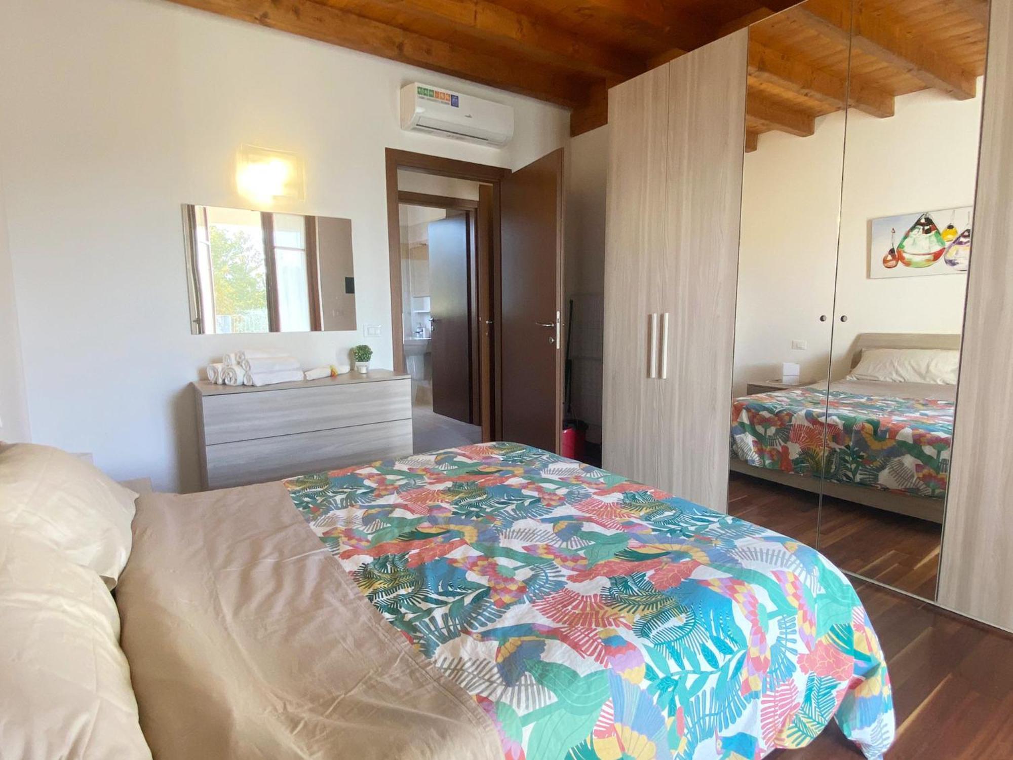 The Flowers - Apartments With Private Garden In Residence With Pool Manerba del Garda Dış mekan fotoğraf